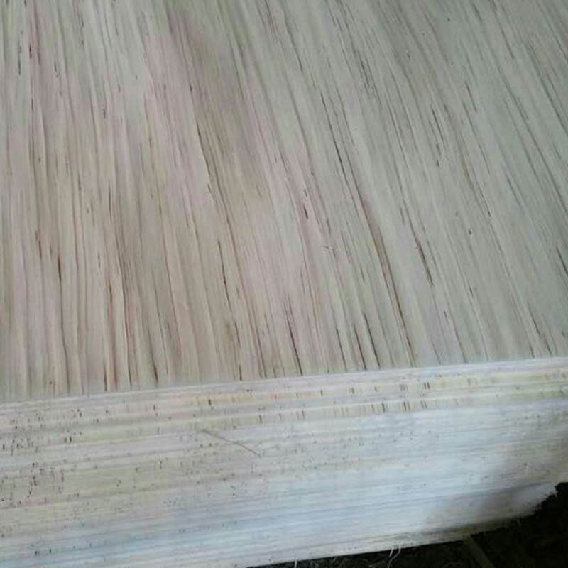 дверная обшивка из деревянного шпона